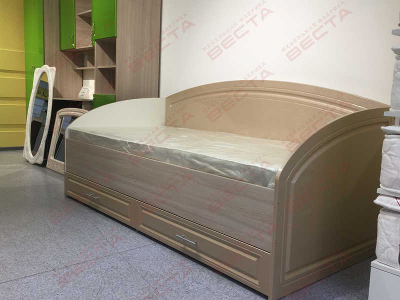 Krovat-sofa2-scaled